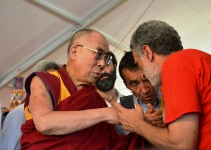 Dalai Lama accorinti