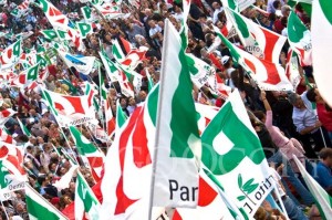 Foto delle bandiere del Partito democratico - pd