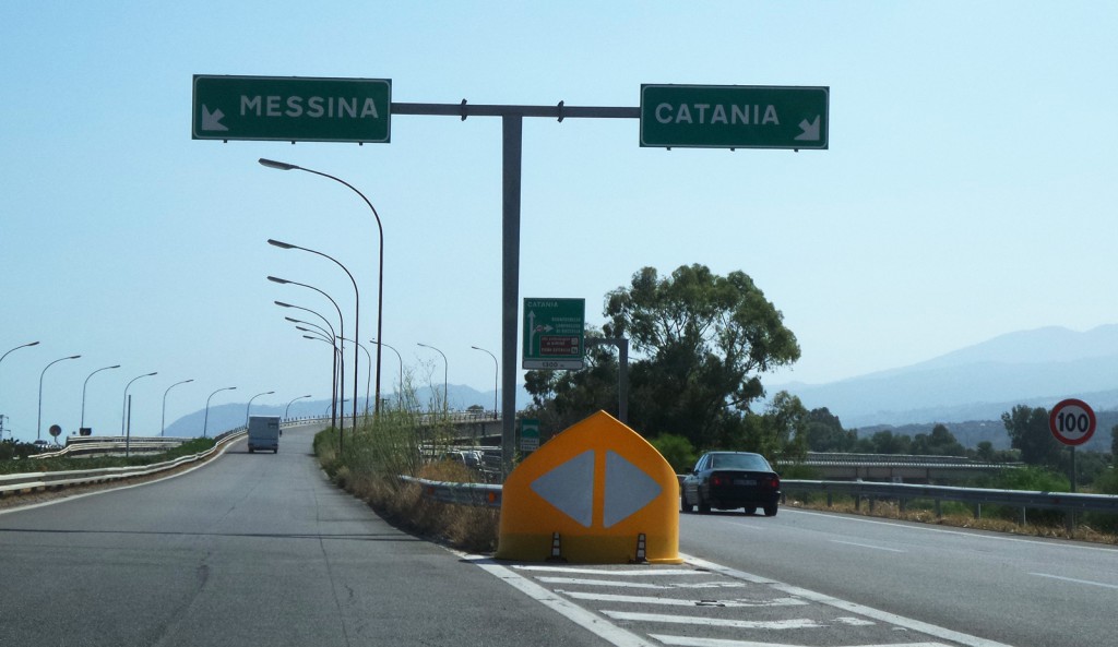 Foto del bivio Messina - Catania, Consorzio autostrade Siciliane