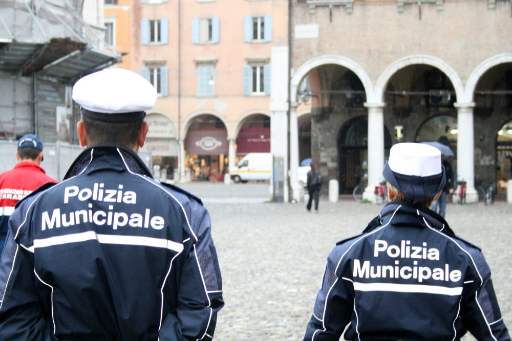 polizia-locale-piazza