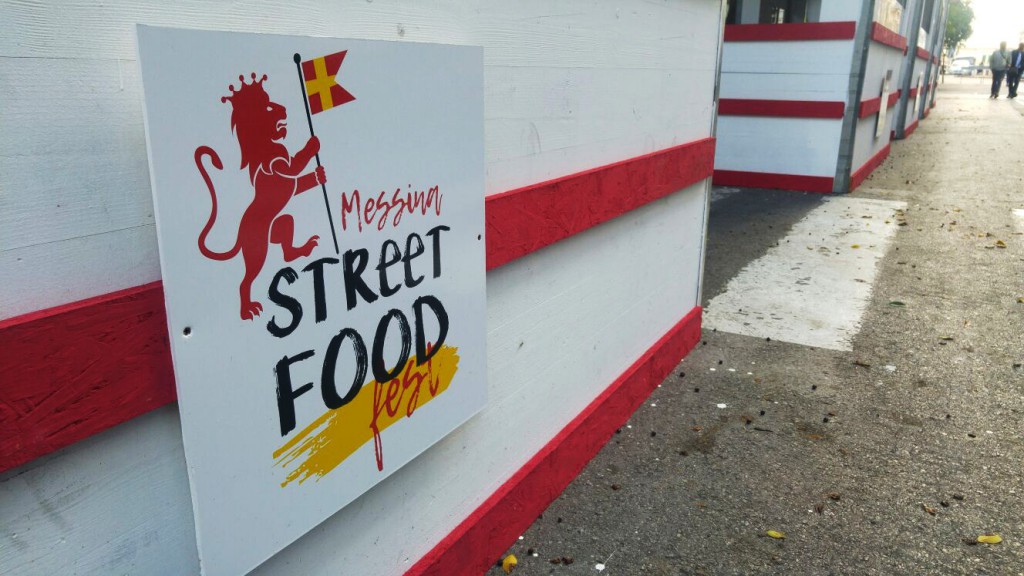 Foto del logo posto sugli stand del Messina Street Food Fest