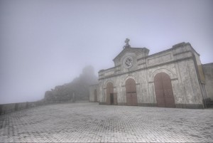 Santuario di Dinnammare avvolto nella nebbia - messina