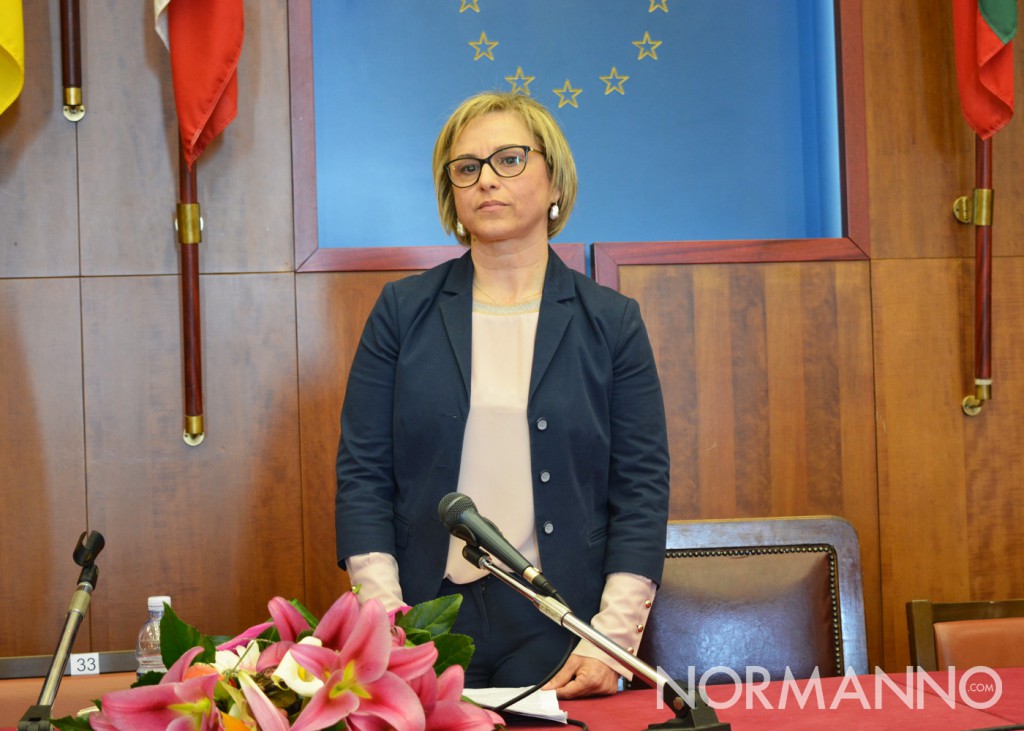 Foto di Emilia Barrile durante la conferenza stampa di presentazione della sua candidatura a Sindaco di Messina