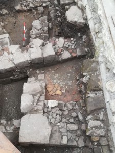 scoperti nuovi reperti durante scavi a mistretta - messina