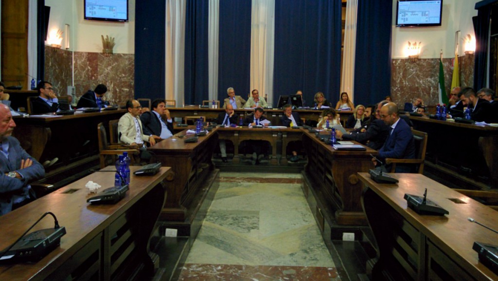 votazione Agenzia per il risanamento di Messina - Consiglio comunale e sindaco Cateno De Luca