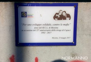 targa in memoria di Falcone e Borsellino