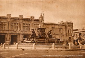 Monumenti mobili: Fontana del Nettuno di fronte alla Prefettura di Messina