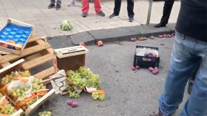 sequestro frutta a un venditore ambulante abusivo a messina