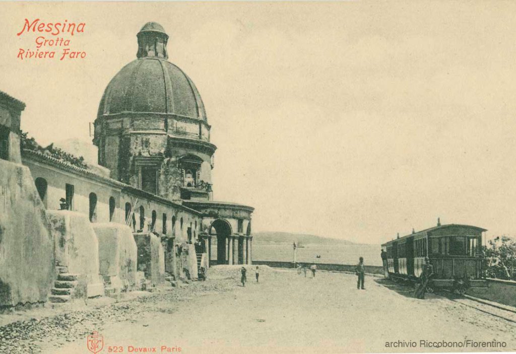 c'era una volta Messina: foto d'epoca del tram a grotte sulla litoranea