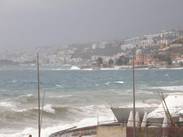 Maltempo In Sicilia: Sospesi I Collegamenti Tra Milazzo E Le Isole ...