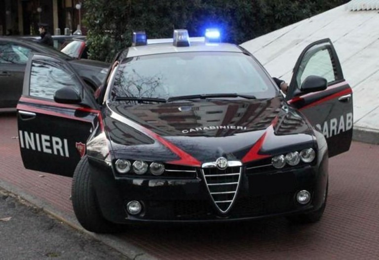 Foto auto dei Carabinieri