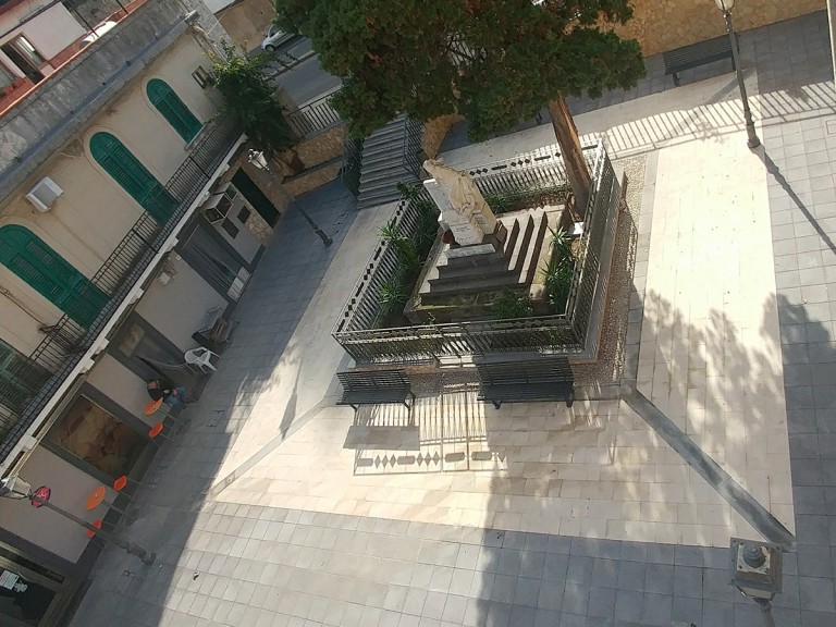 Piazza Semiramide ristrutturata - Bordonaro - Messina