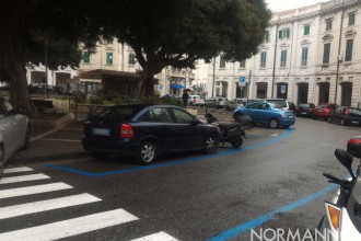 Foto di parcheggi creativi a Piazza del Popolo