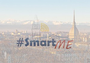 Immagine di repertorio, logo SmartMe su foto di Torino