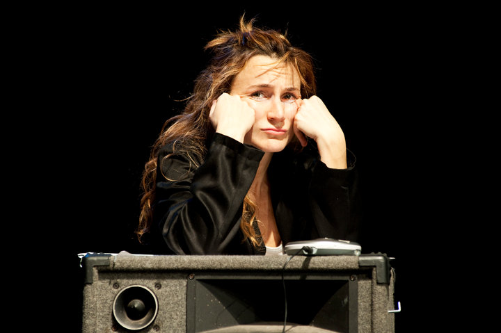 Foto dello spettacolo “Me ne vado” di Marcela Serli, al Teatro dei 3 Mestieri di Messina