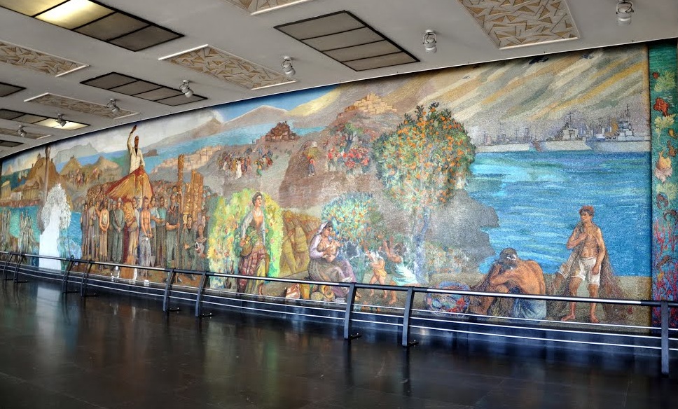immagine del murales della stazione di messina