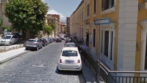 via peculio frumentario - tratto di strada infossato e momentaneamente chiuso al traffico - messina