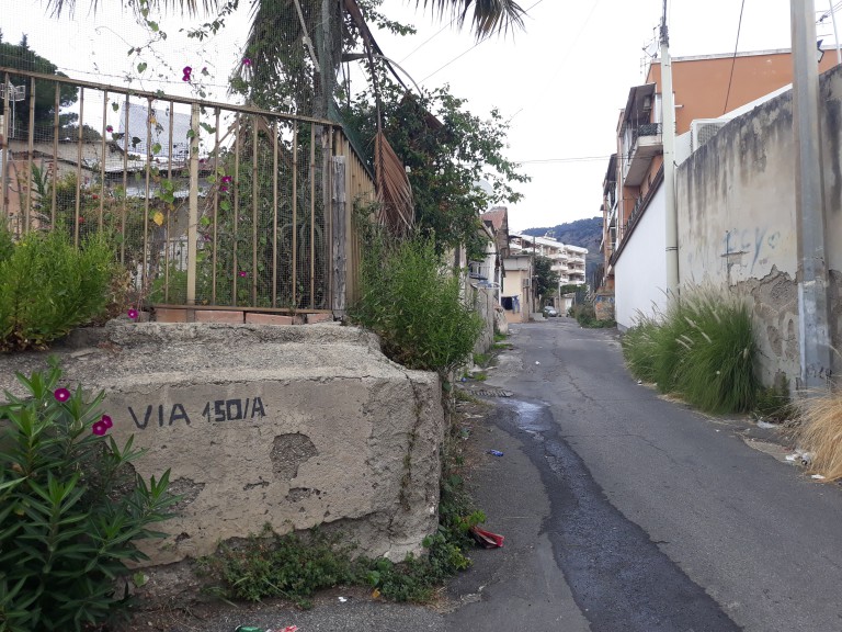 foto delle baracche di via 150/A all'Annunziata, oggetto del progetto di risanamento e sbaraccamento di Messina