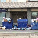 Foto di cassonetti ricolmi di immondizia, rifiuti Messina
