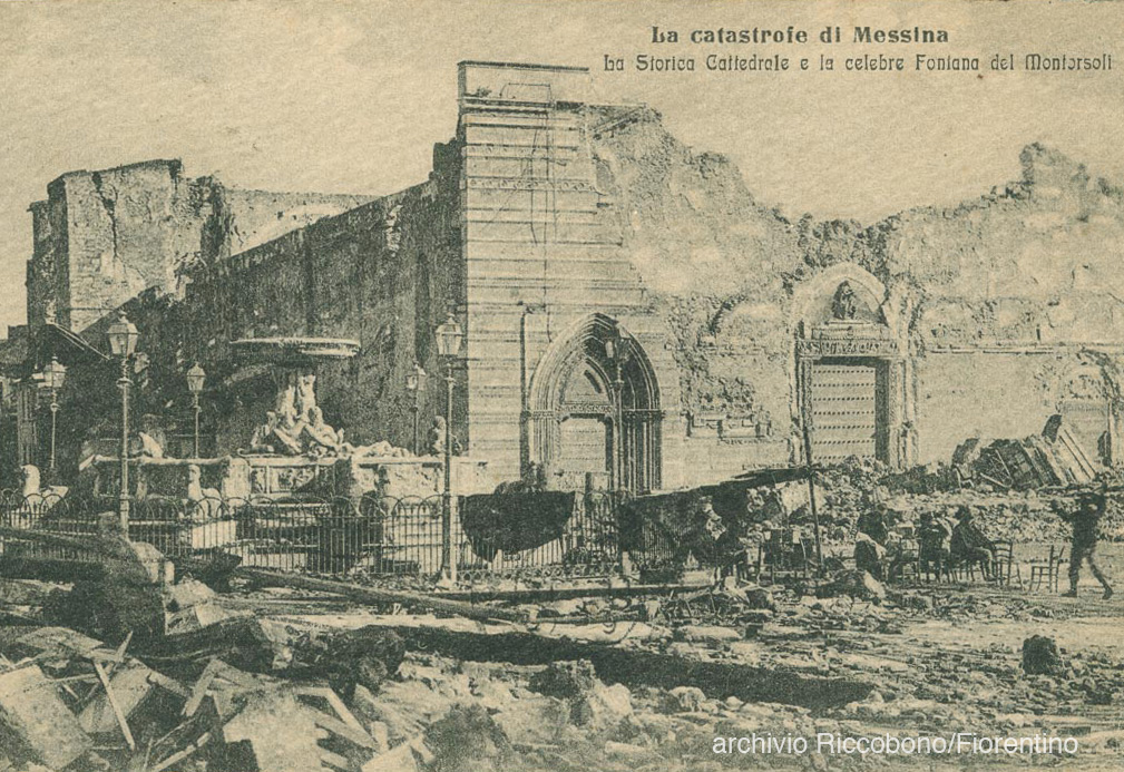duomo di messina e la fontana di orione del montorsoli dopo il terremoto del 1908