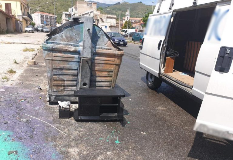 furgone rifiut messina