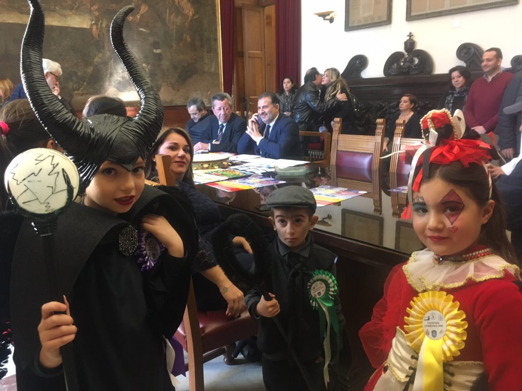 bambini mascherati per carnevale 2020 messina