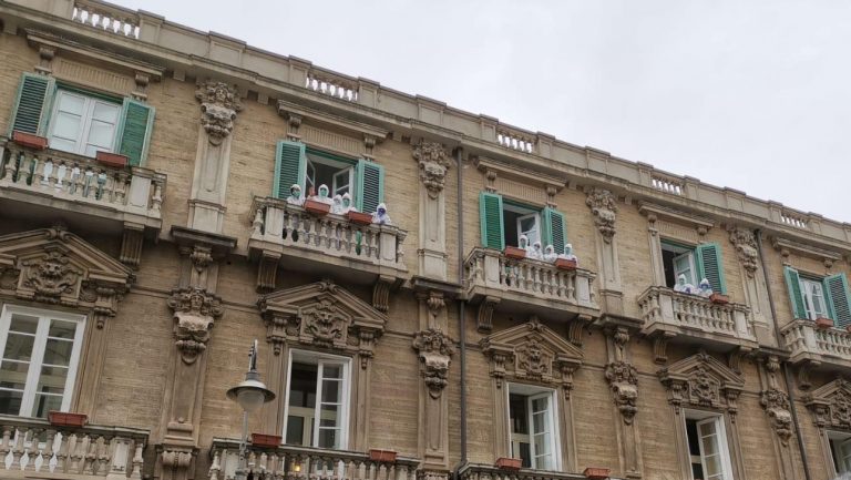 casa di riposo “come d'incanto” in via I settembre a messina