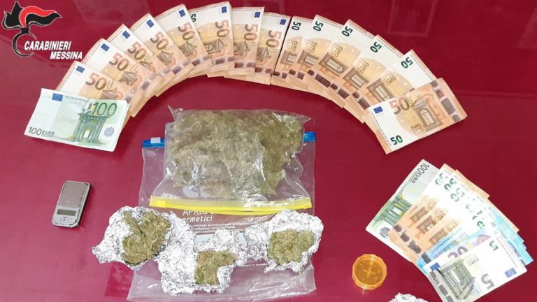 Stupefacente e denaro sequestrato dai carabinieri di messina centro