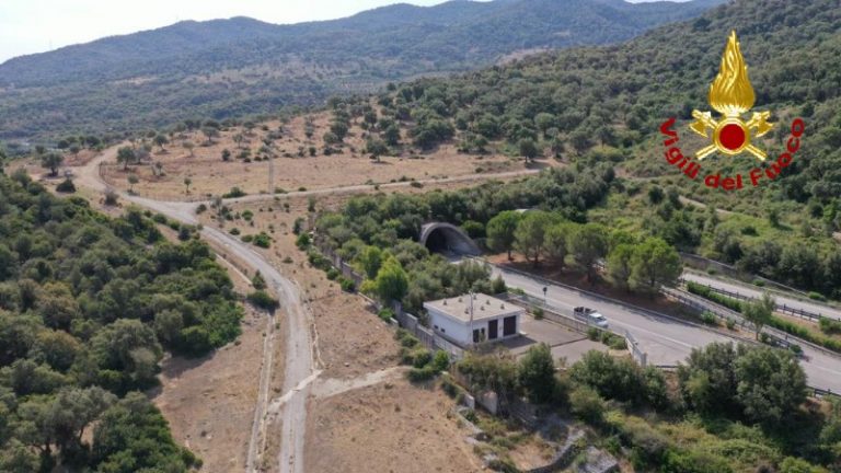 vigili del fuoco di messina continuano le ricerche del piccolo Gioele, figlio di Viviana Parisi