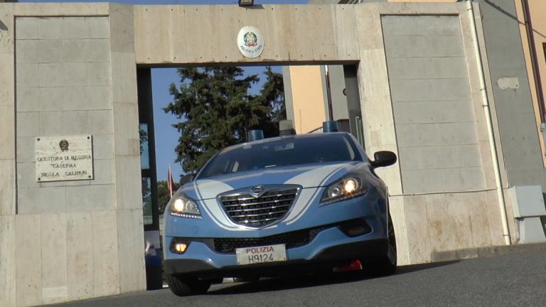 volante della polizia di stato a messina, caserma calipari