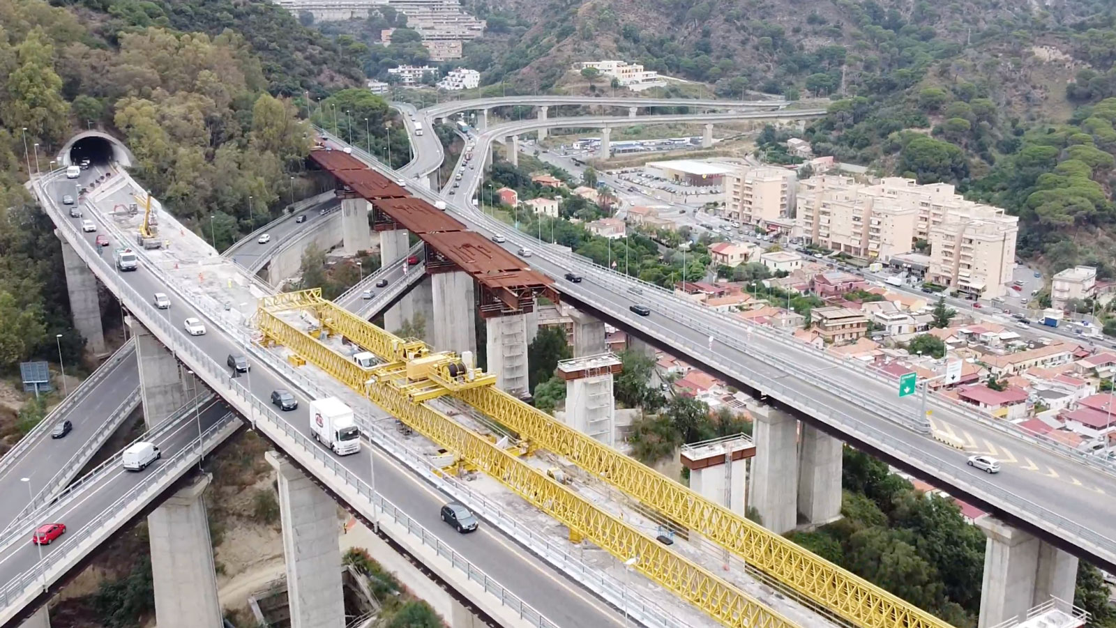lavori a viadotto ritiro, a Messina (foto © screen video Toto costruzioni)