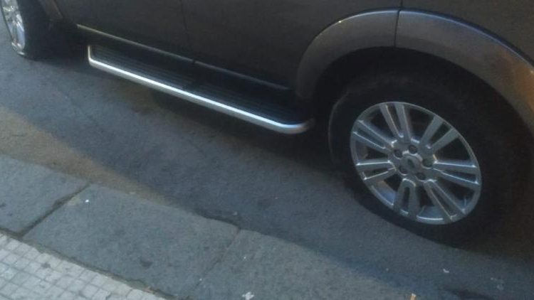 danneggiata auto privata di un poliziotto a Messina