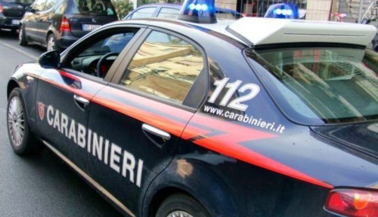 volante dei carabinieri, fiancata