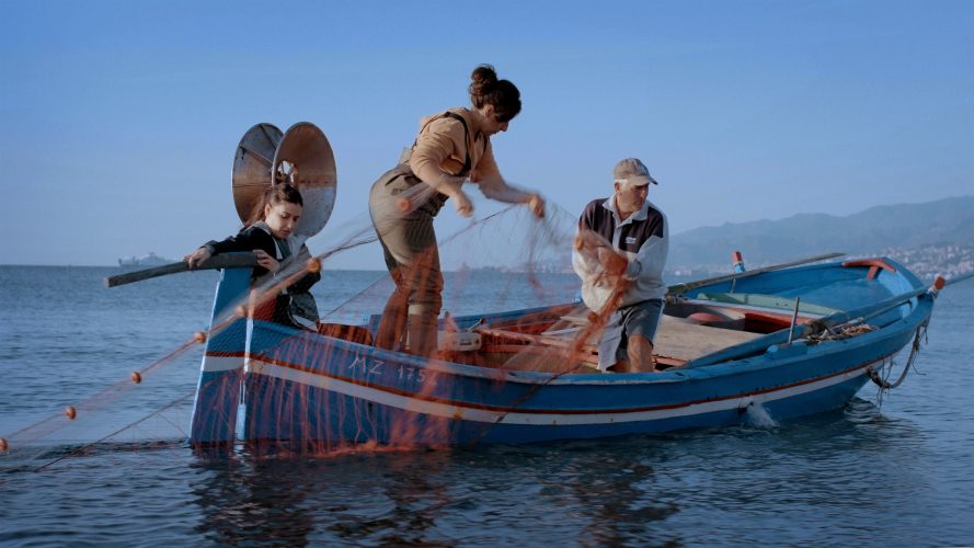 giusy e antonella donato, pescaturismo per il progetto “la sicilia si sente” di Birra Messina