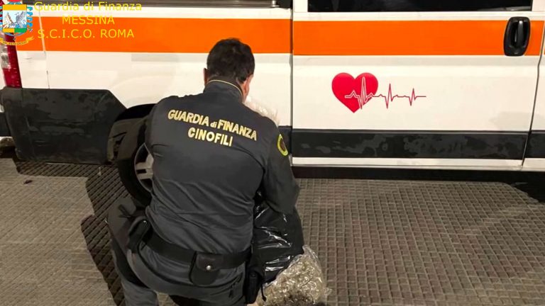 trasportano droga in ambulanza durante la pandemia coronavirua: arresti a messina