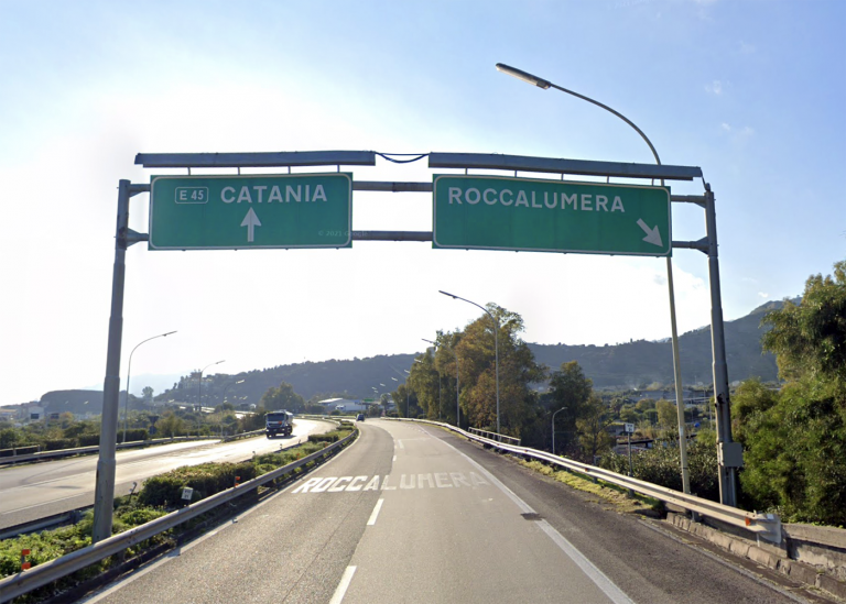 Svincolo di Roccalumera, autostrada a18 messina-catania