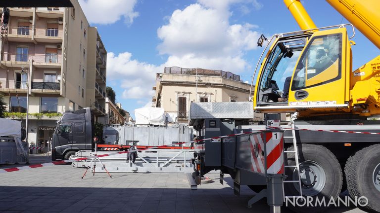 lavori ruota panoramica di piazza cairoli