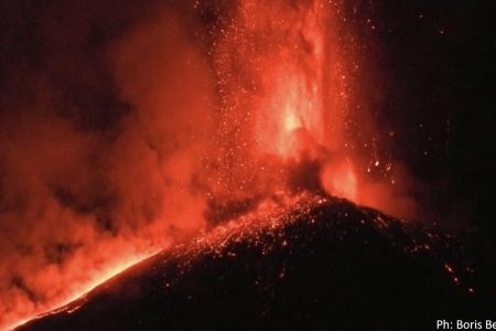 eruzione dell'etna
