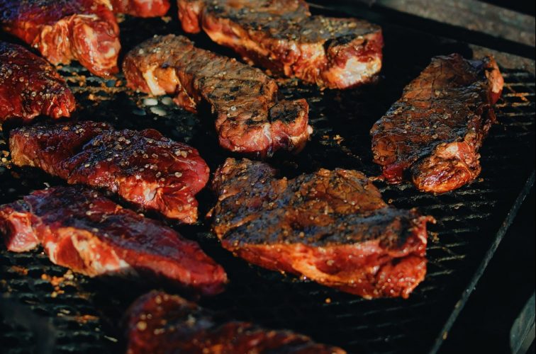 foto carne sulla griglia