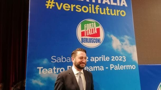 giancarlo cancelleri lascia il movimento 5 stelle (M5S) e passa a forza italia