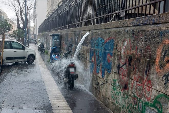 Piove E Messina Si Allaga: Quanto Durerà Il Maltempo? Foto, Video E Le ...