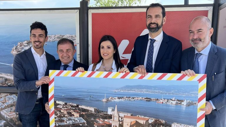 nuove grafiche pensiline atm tram messina