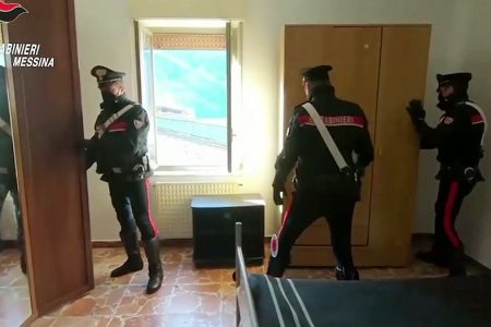 sequestro beni carabinieri famiglia barcellonese