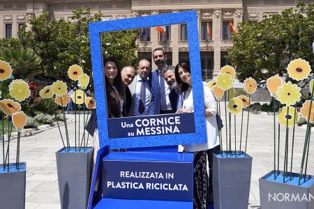 L'italia in cornice: la campagna corepla per il riciclo della plastica parte da Messina