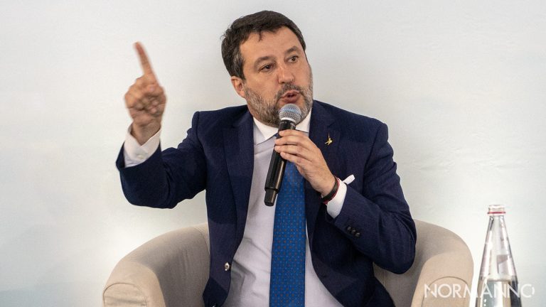 matteo salvini a messina convegno ponte sullo stretto