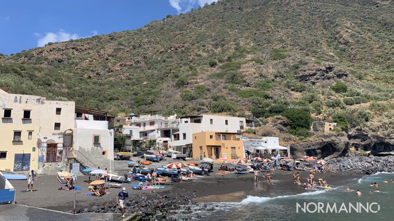 isole eolie salina rinella (comune di leni)