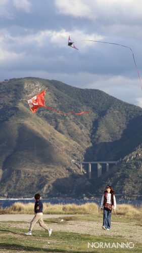 festival degli aquiloni di capo peloro messina 2025